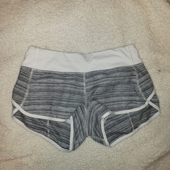 lulu🍋 speed up shorts! - Picture 1 of 5